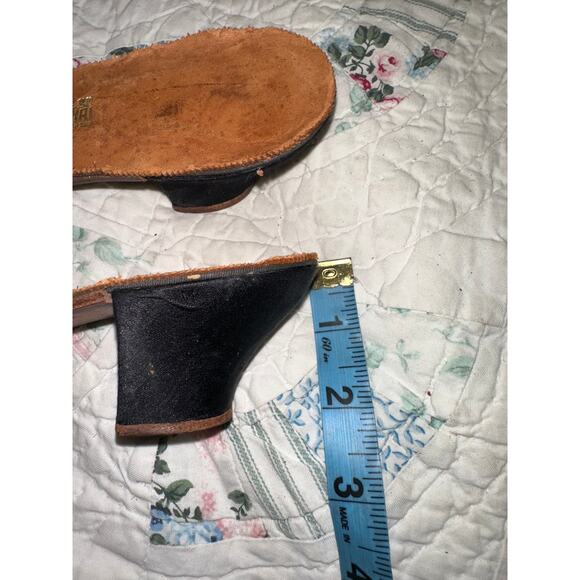 VINTAGE 1930's SHEUNG CHUK CHAI FLORAL EMBROIDERED SILK MULES/SLIDES 2" HEEL - Picture 6 of 9